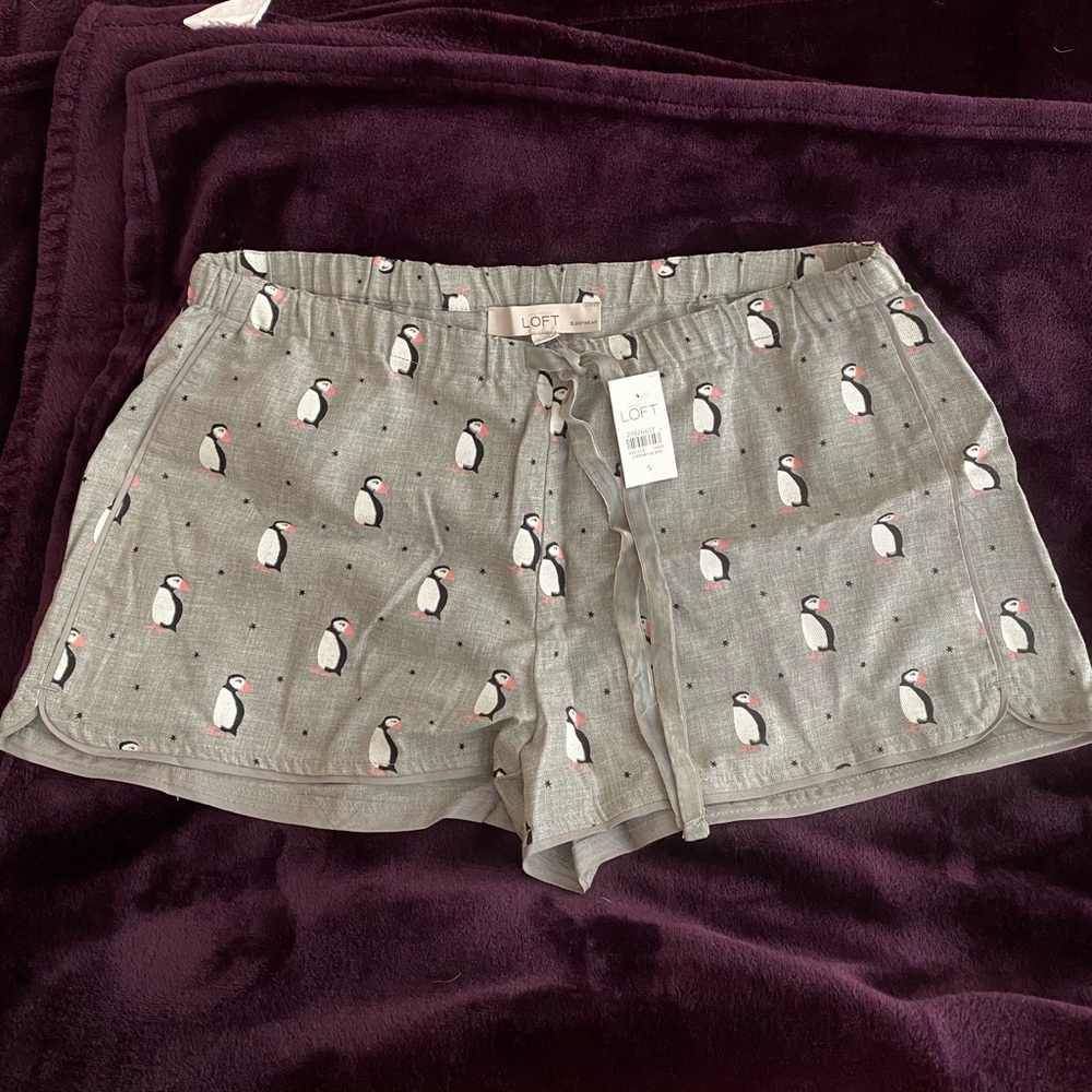 LOFT Gray Puffin Print Sleep Shorts